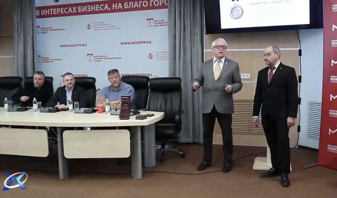 В Москве вручили медали «Защитнику Отечества» ветеранам и творческим деятелям при поддержке фонда «Симфония Победы»